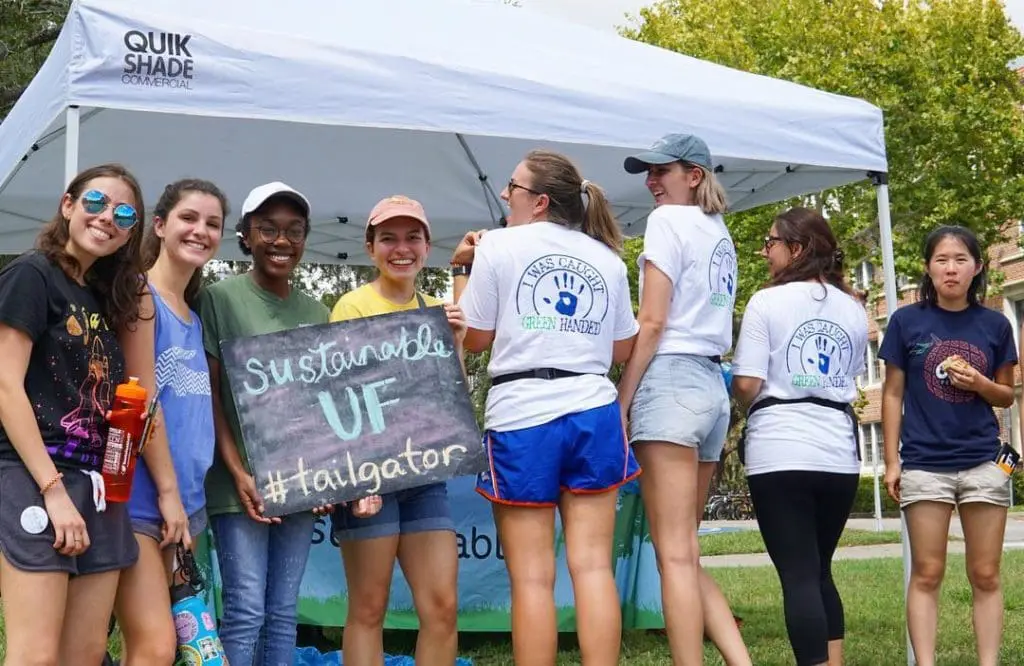 Students participating in the office of sustainability program at the University of Florida